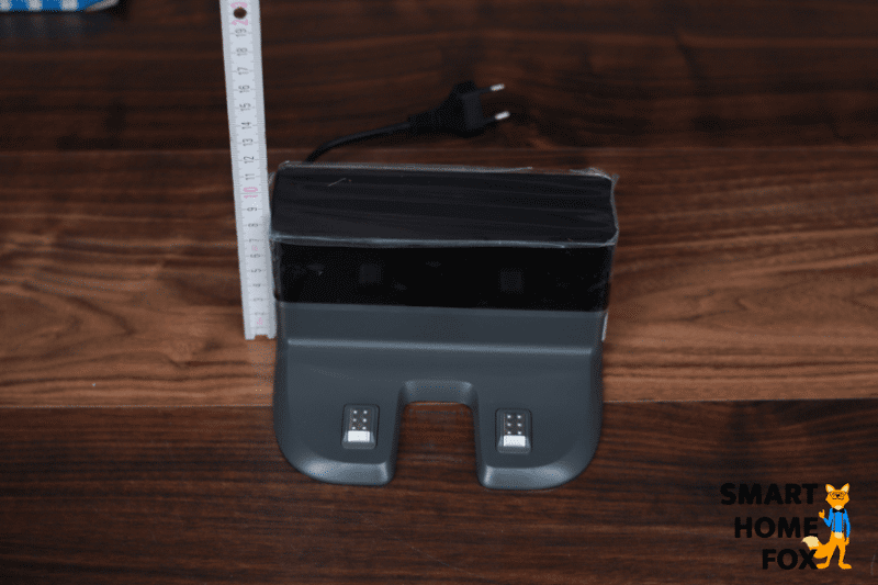 Charging station of Ecovacs Deebot OZMO T8